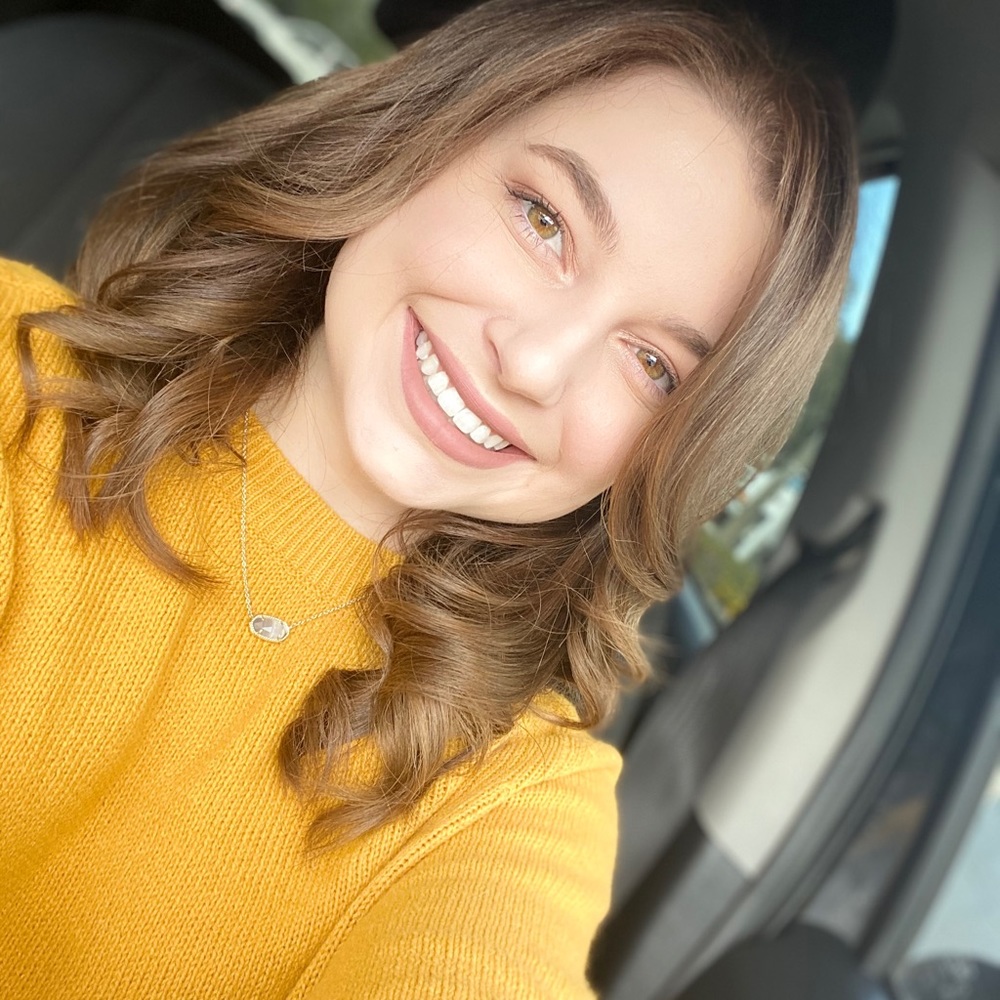 Meet your Posher, Alyson
